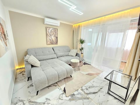 Living room, Seating area, air conditioner