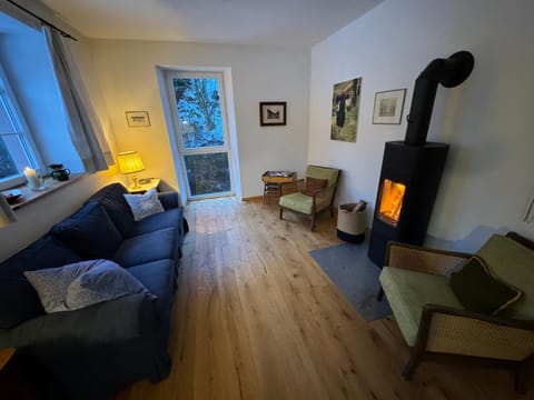 Living room, pet friendly