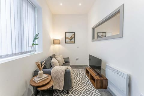 Budget 1 Bedroom Apartment in Dudley Apartment in Stourbridge