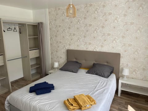 maison totalement rénovée 3 chambres au coeur du village House in Brittany