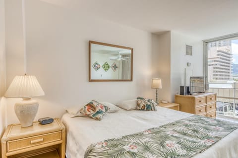 Ilikai 883 Hotel in Honolulu