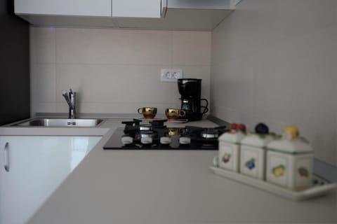 Coffee/tea facilities, Kitchen or kitchenette