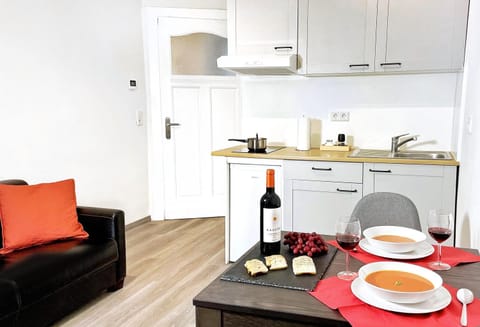 Living room, Dining area, Food, kitchen