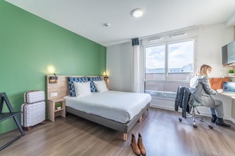 Bed, Photo of the whole room, Bedroom, hair dresser