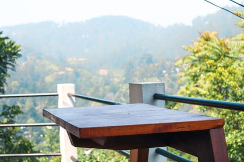 Balcony/Terrace, Mountain view