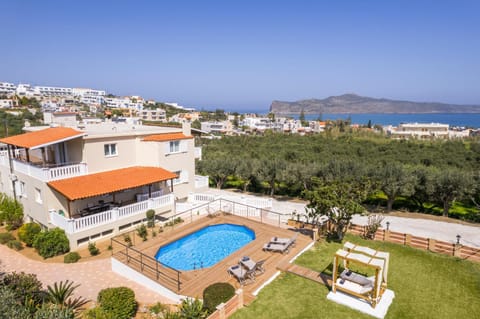 Property building, Day, Natural landscape, Bird's eye view, Mountain view, Pool view, Sea view, Swimming pool, sunbed
