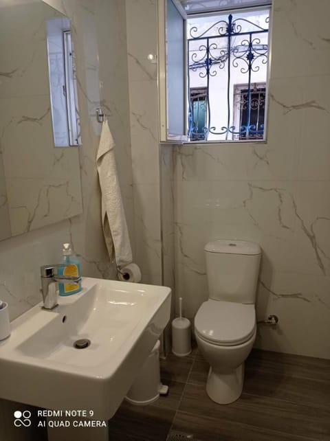 Port Side - 2BR Apartment - Center Location Apartment in Sarandë