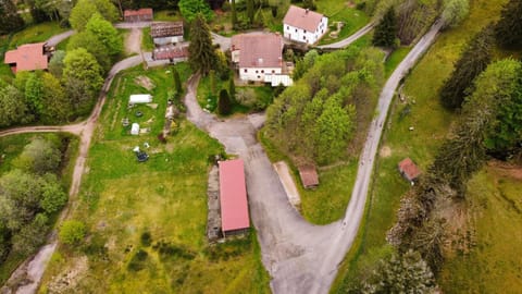 Ferme des Brimbelles 15p - billard, baby-foot & PS3 House in Gérardmer