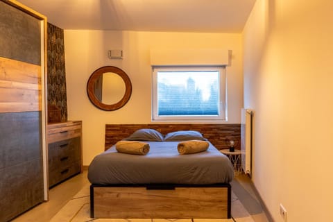 La Plume Vue Lac 3 étoiles - Garage privé, Secteur recherché, Moderne & tout équipé, 6 personnes Apartment in Annecy