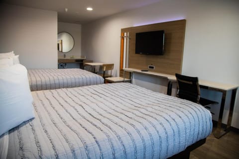 Pico Rivera Inn and Suites Hotel in Downey