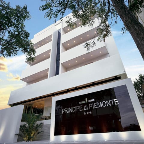 Facade/entrance, Facade/entrance