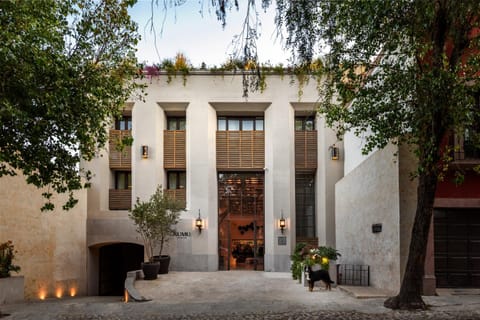 Property building, Facade/entrance