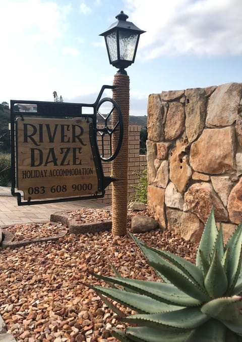 Day, Logo/Certificate/Sign