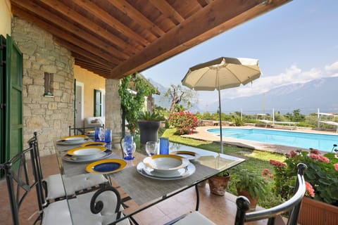 Property building, Balcony/Terrace, Living room, Swimming pool