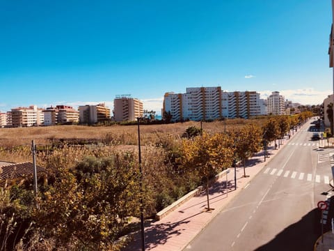 Neighbourhood, Street view