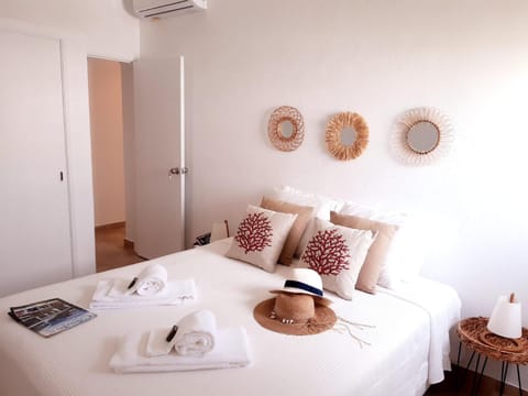 Bed, Photo of the whole room, Bedroom, towels, wardrobe, air conditioner