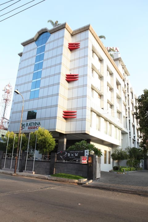 Property building, Facade/entrance
