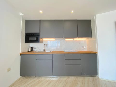 Paradiso Aparthotel - Private apartment -BSR-2 Apartment in Nessebar