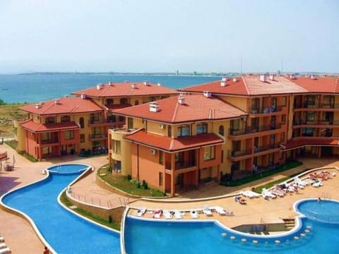 Property building, Pool view, Swimming pool