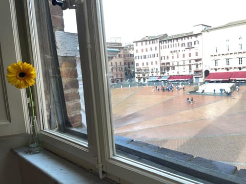 Nearby landmark, View (from property/room), City view