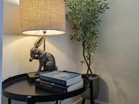 Converted Railway Cottage Apartment in Swindon