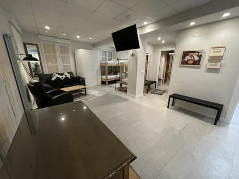 Communal lounge/ TV room, TV and multimedia, Living room, Lounge or bar