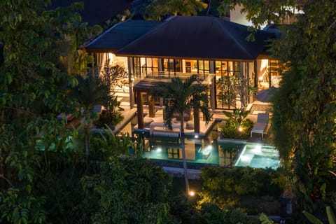 Property building, Natural landscape, Pool view, Swimming pool