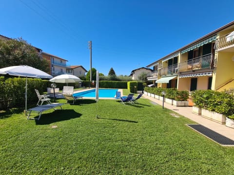 Garden, Swimming pool