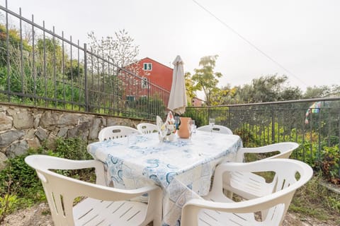 La mia casetta al mare! (011017-LT-0766) Apartment in Levanto