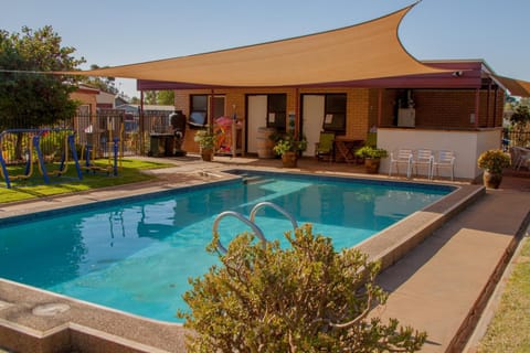 BBQ facilities, Swimming pool, Swimming pool