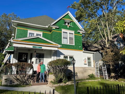 The Avanti Houses Bed and Breakfast in South Bend