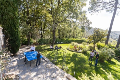 "Les Hauts du Marquet" - Meublé de tourisme 5 Etoiles - Gîte de groupe 15 Personnes en Cévennes - Piscine à débordement - Balnéo - Sauna - Nature House in Auvergne-Rhône-Alpes