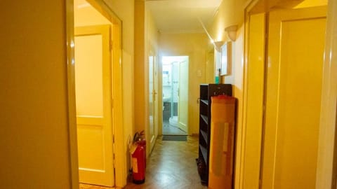 Private cozy room 2 with shared kitchen in appartment Apartment hotel in Belgrade