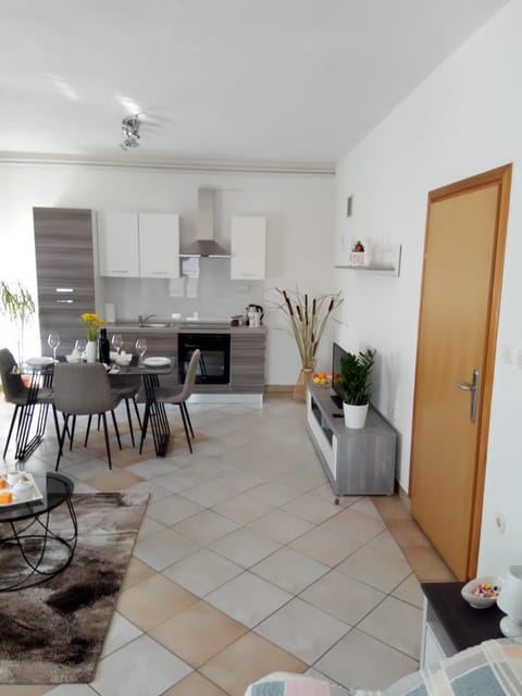 Studio apartman KIKA Apartment in Lika-Senj County