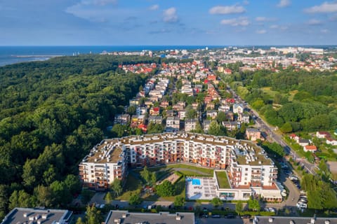 Property building, Nearby landmark, Neighbourhood