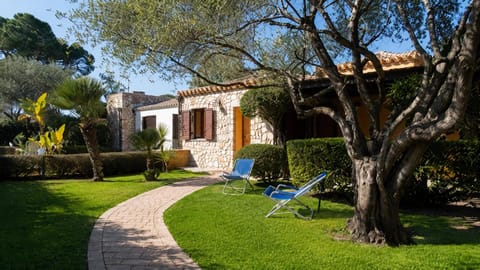 Property building, Garden