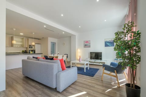 Communal lounge/ TV room, Living room