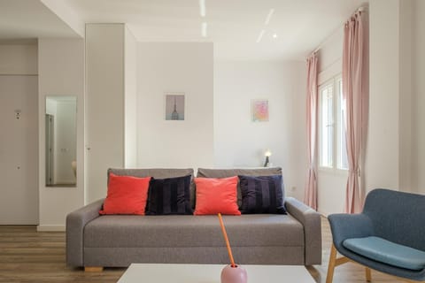 Communal lounge/ TV room, Living room