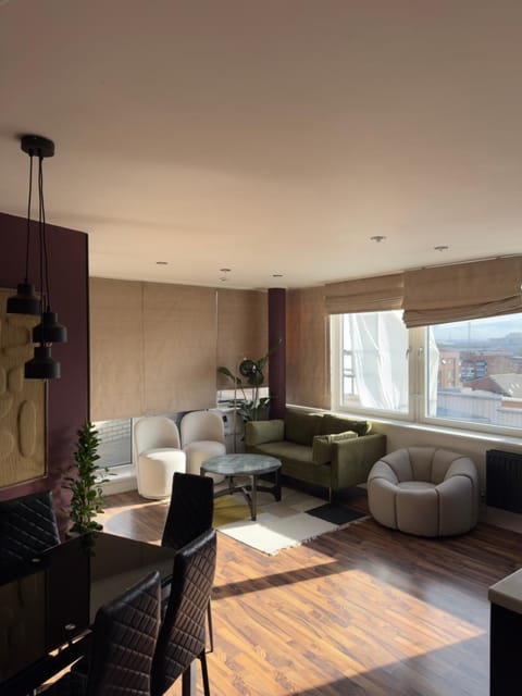 View (from property/room), View (from property/room), Balcony/Terrace, Balcony/Terrace, Living room, City view, City view