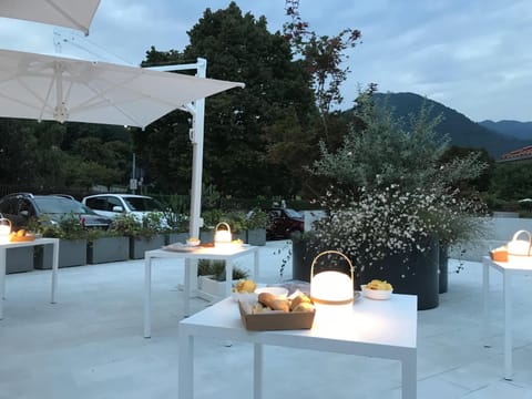 Patio, Natural landscape, Living room, Seating area, Mountain view