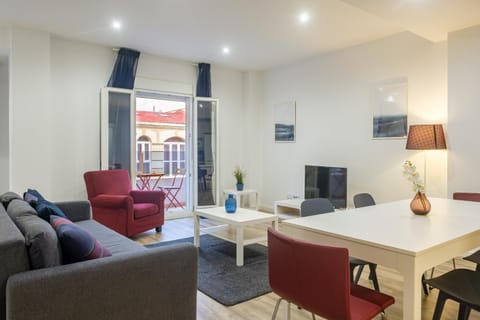 Communal lounge/ TV room, Living room