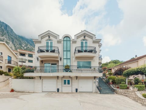 Vučković Studios Apartment in Dobrota