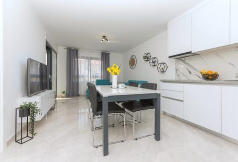 Apartment Ema Apartment in Makarska