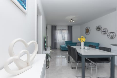 Apartment Ema Apartment in Makarska