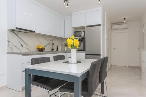 Apartment Ema Apartment in Makarska