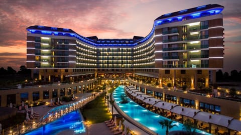 Property building, Facade/entrance, Off site, Activities, Summer, Other, Location, Sunset