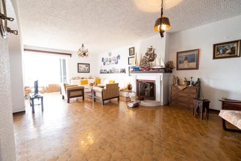 Living room, Seating area, flat iron