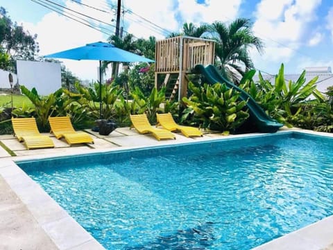 Swimming pool, Swimming pool
