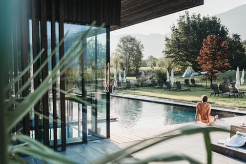 Swimming pool, Swimming pool