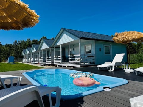 Property building, Natural landscape, Pool view, Swimming pool, Swimming pool, sunbed